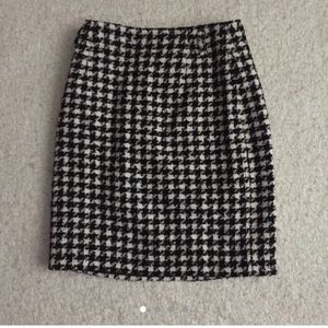 Vintage Black & White Patterned Bodycon Mini Skirt